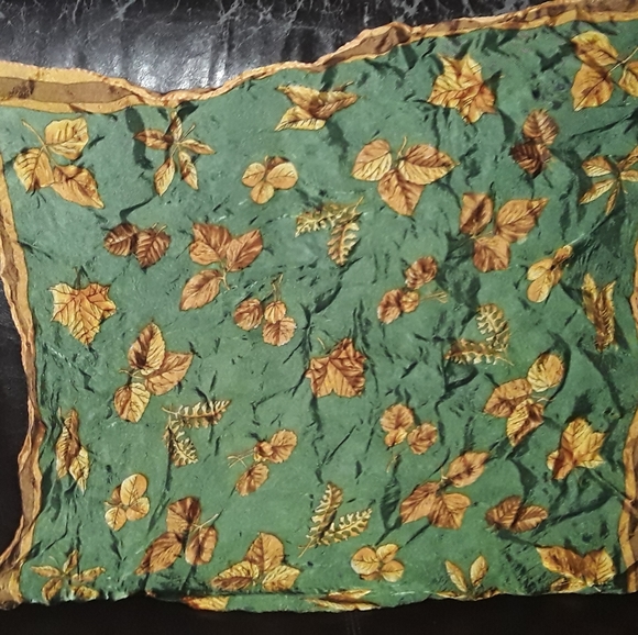 Italian Made Head Wrap/Hankerchief - Picture 2 of 5